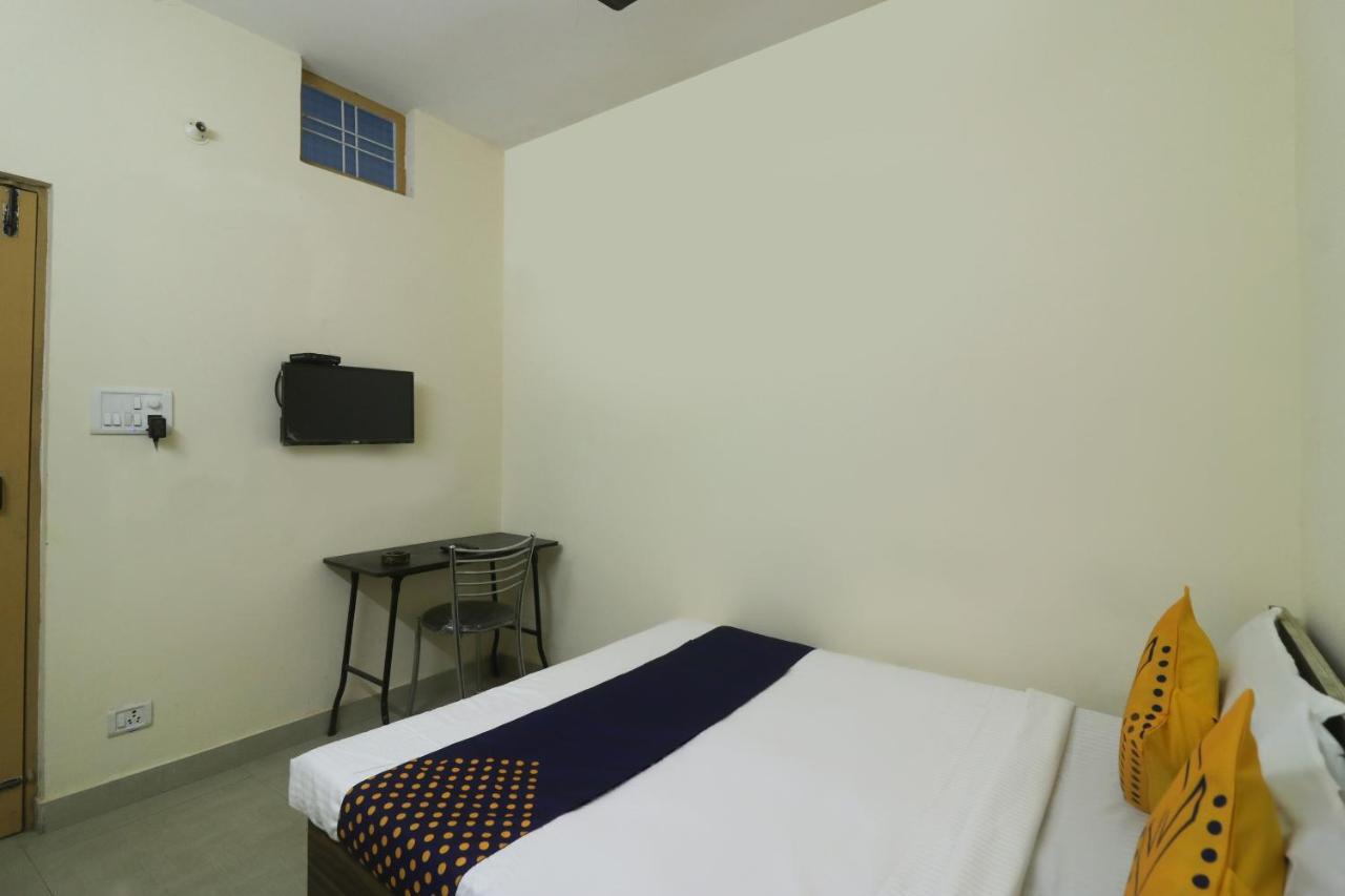 Spot On Negi Home Stay Dehradun Eksteriør bilde