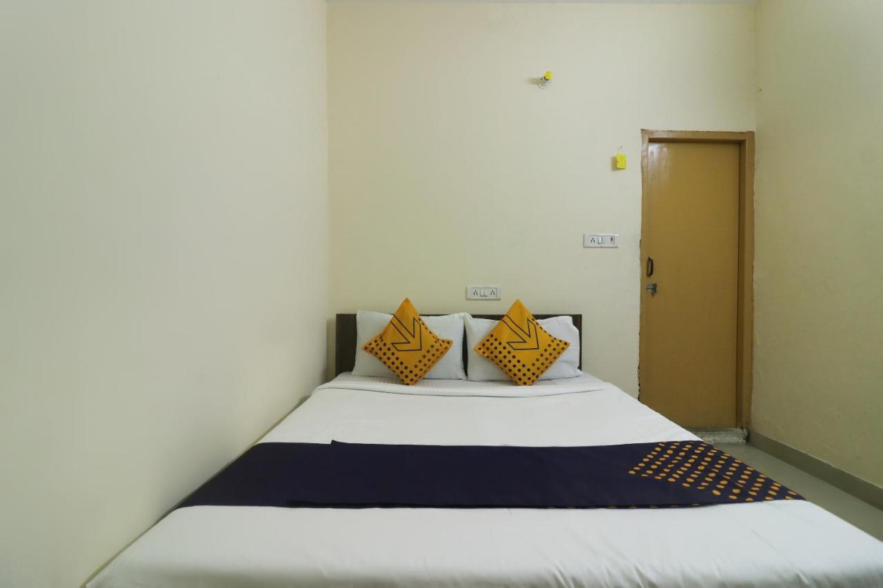 Spot On Negi Home Stay Dehradun Eksteriør bilde