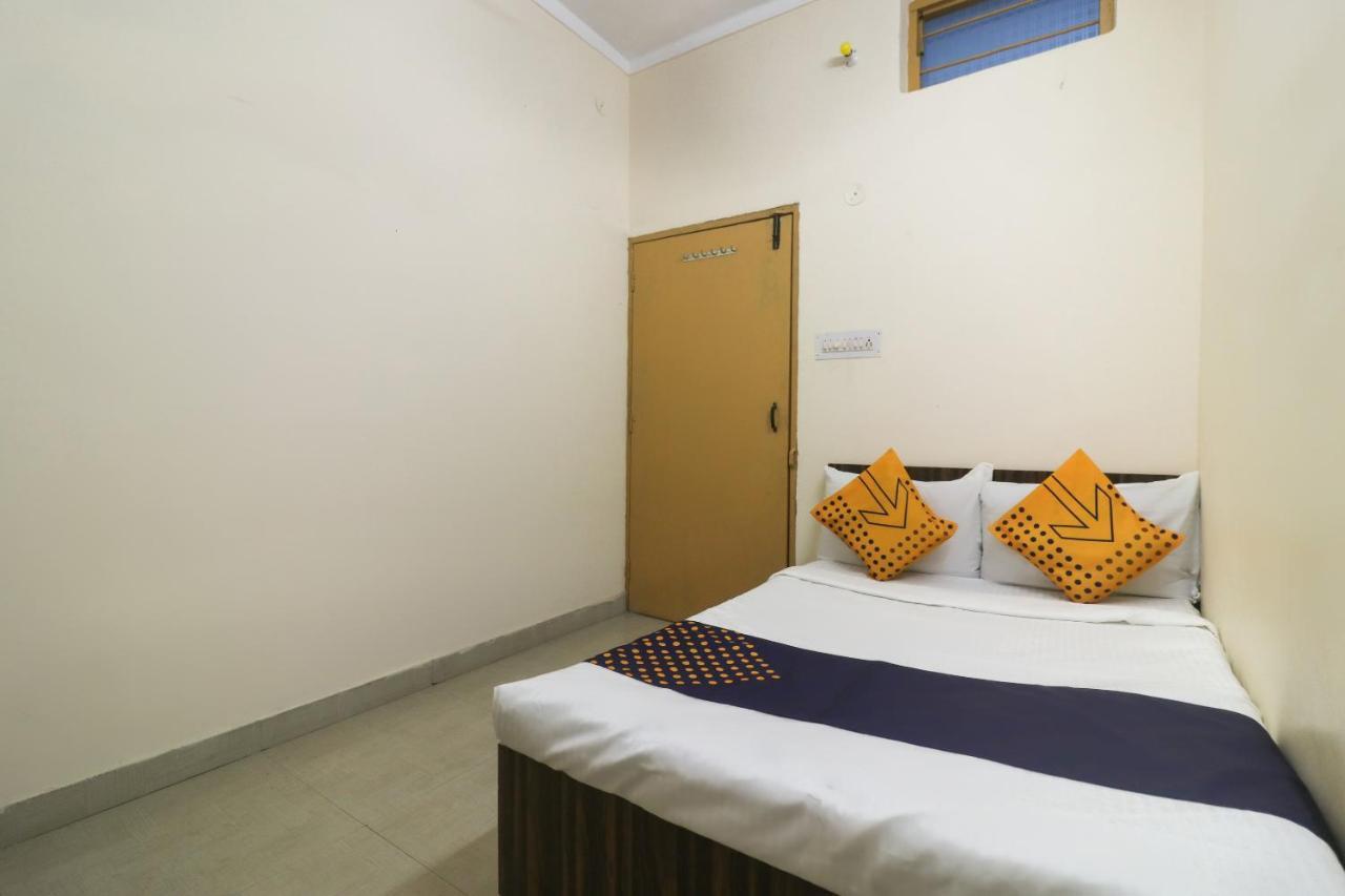 Spot On Negi Home Stay Dehradun Eksteriør bilde